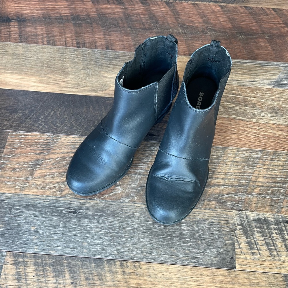 Sorel Black Ankle Boots - Picture 2 of 5